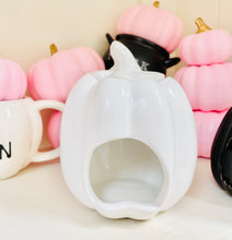 Load image into Gallery viewer, Pumpkin Wax Burner