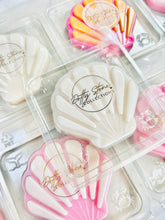 Load image into Gallery viewer, Watermelon Slice & Kiwi Wax Melt Shell