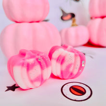 Load image into Gallery viewer, Autumnal Wax Melt Pumpkins (Multiple Scents Available)
